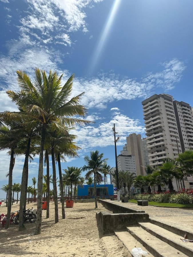 Apto A 50M Da Praia, Com Ar Condicionado, Wifi , Portaria 24H Praia Grande  Exterior photo